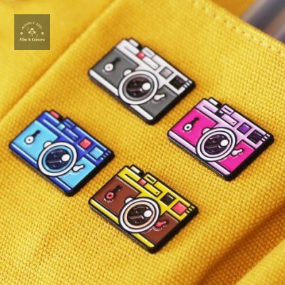 ENAMEL PIN (Cameras)