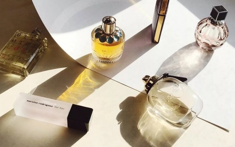 phân biệt nước hoa thật và giả