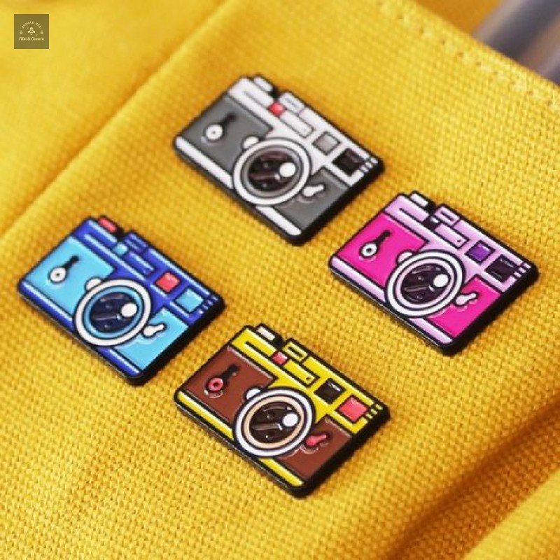 ENAMEL PIN (Cameras)